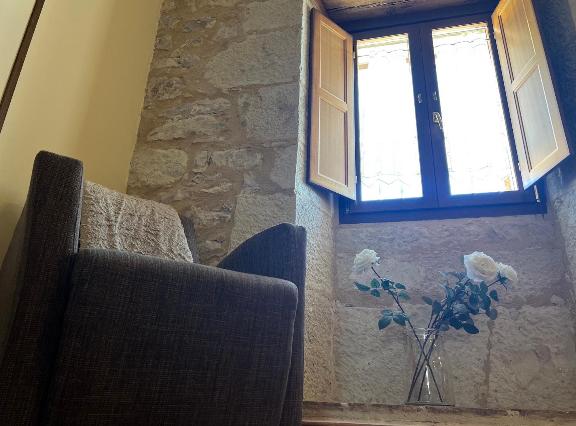 Santa Cruz de la Salceda Hotel Rural Restaurante Las Baronas מראה חיצוני תמונה