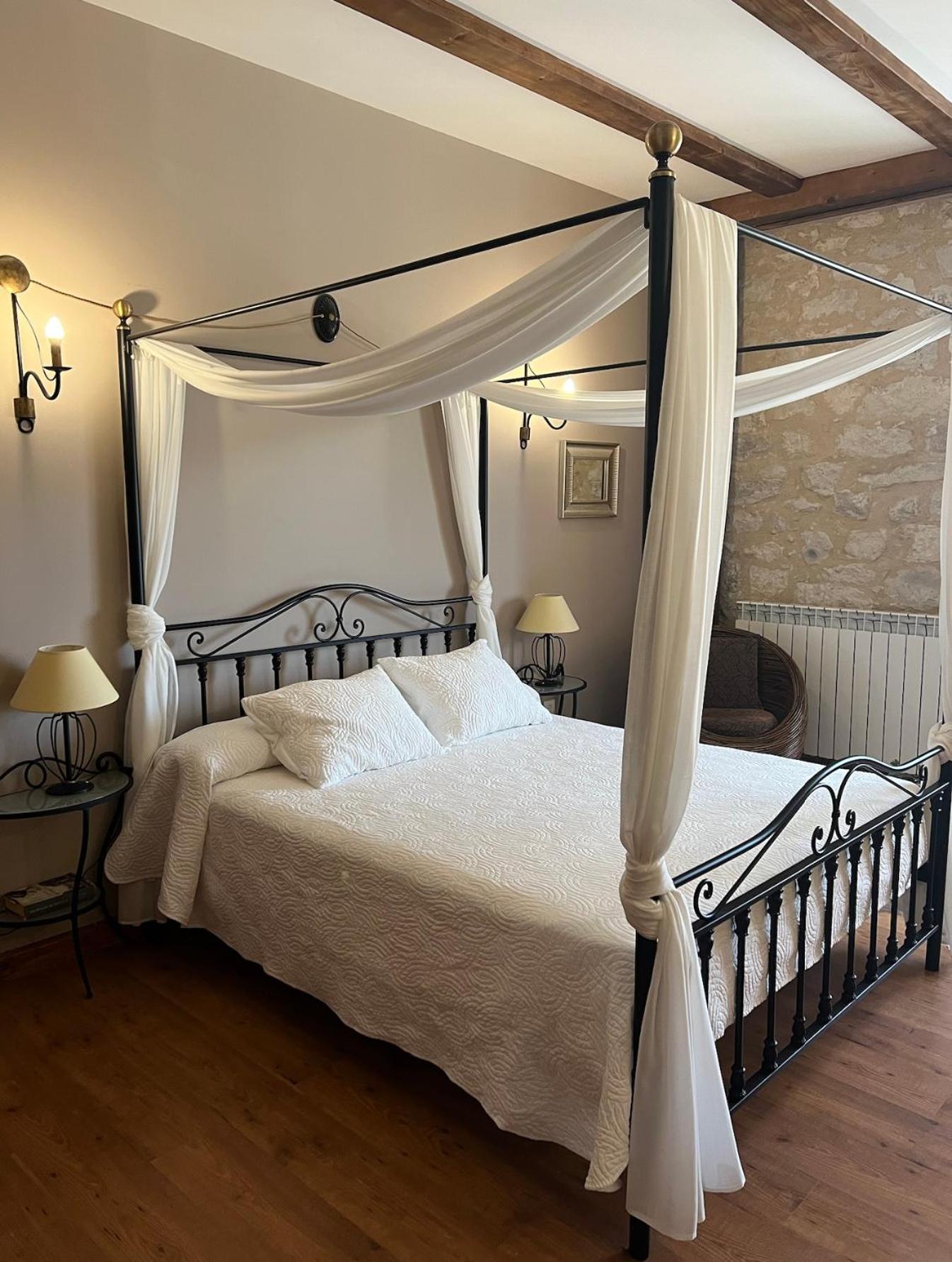Santa Cruz de la Salceda Hotel Rural Restaurante Las Baronas מראה חיצוני תמונה