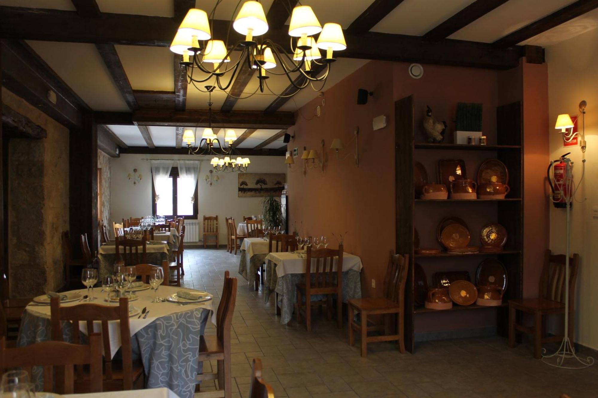 Santa Cruz de la Salceda Hotel Rural Restaurante Las Baronas מראה חיצוני תמונה